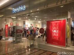 Bershka Diskon Hingga 50%, Jeans dan Kemeja Mulai dari Rp 200 Ribu