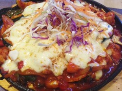 5 Tempat Makan di Senopati Ini Punya Hidangan Korea Populer