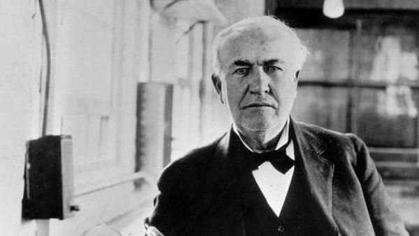 Bocah Malang Jadi Penemu Besar yang Terangkan Dunia