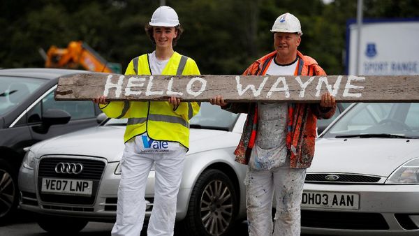 Halo Everton, Rooney Pulang!