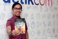 Novel 'Anak Rantau' Ahmad Fuadi Laku Lebih dari 20 Ribu Eksemplar 