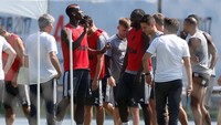 Faktor Pogba ikut membantu MU untuk mengalahkan Chelsea dalam perburuan Lukaku. Padahal, Chelsea juga siap membayar mahal demi membawa pulang Lukaku ke Stamford Bridge. Foto: REUTERS/Lucy Nicholson
