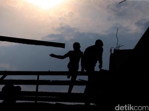 Melihat Aktivitas Warga Bukit Duri Sebelum Digusur Melihat Aktivitas Warga Bukit Duri Sebelum Digusur