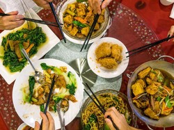 Jika Makan Siang Mau Jajan di Foodcourt, Hindari Pesan Makanan Ini (2)