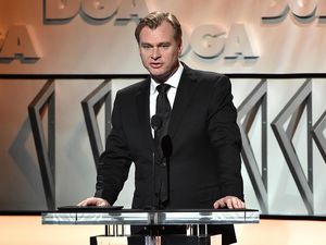 Christopher Nolan Geram Warner Bros Rilis Film Secara Streaming Christopher Nolan Geram Warner Bros Rilis Film Secara Streaming