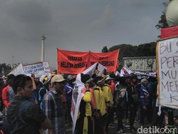 Massa Nelayan Aksi di Istana, Lalin Tak Terganggu