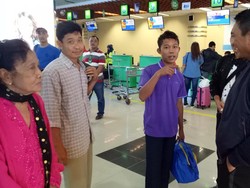 Pertama Naik Pesawat, ABG Selamet Salah Masuk Pintu X-Ray