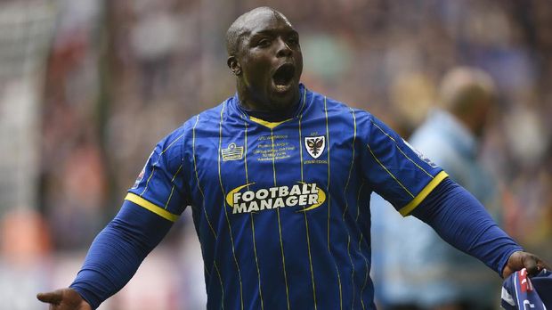 Adebayo Akinfenwa disebut sebagai pesepakbola paling berat di dunia.