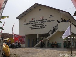 Gedung Pengungsian Korban Banjir Berdiri di Dayeuhkolot Bandung