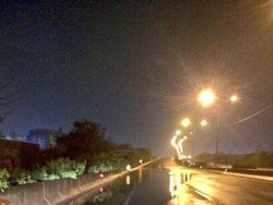 Jalan Raya Tugu Arah Cilincing Tergenang 30 Cm, Lalin Dialihkan