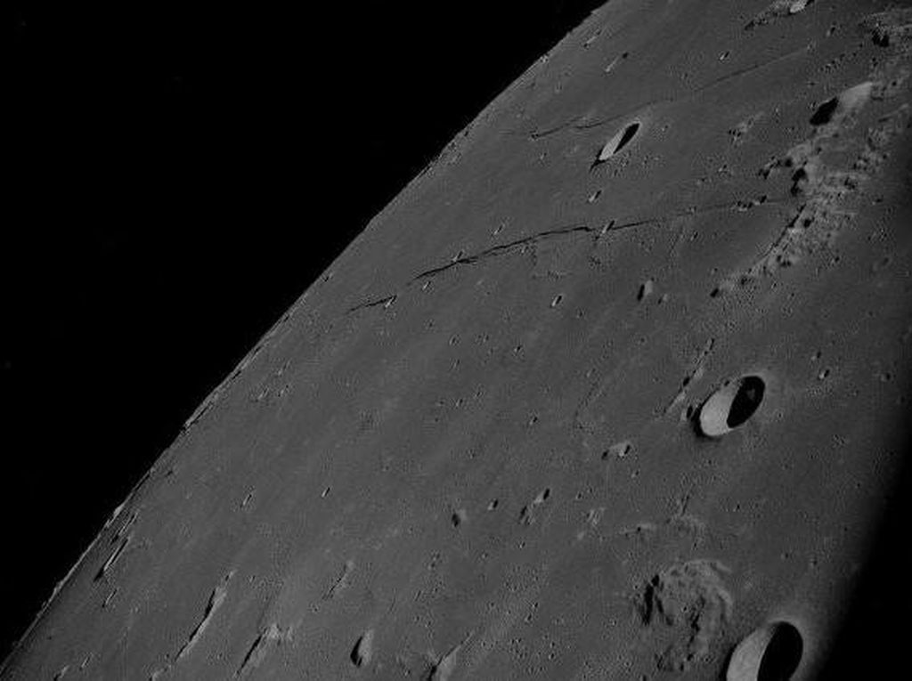 China dan Rusia Sepakat Bikin Markas di Bulan China dan Rusia Sepakat Bikin Markas di Bulan