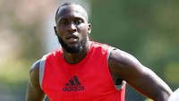 Romelu Lukaku. Di musim panas Manchester United menggelontorkan 75 juta pound sterling (Rp 1,36 triliun) untuk merekrut Lukaku dari Everton. Nilai ini kabarnya bisa bertambah lagi sampai 15 juta pound sterling (Rp 272 miliar) dalam bentuk bonus. (Foto: Lucy Nicholson/REUTERS)