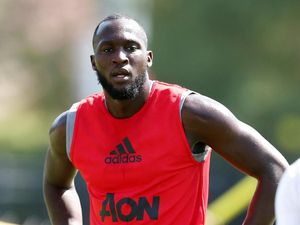Wejangan Rooney untuk Lukaku Wejangan Rooney untuk Lukaku