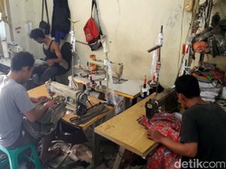 Usaha Konveksi di Brebes Banjir Pesanan Seragam Sekolah