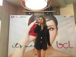 Alasan Bunga Citra Lestari Nyanyikan Ulang Lagu Aku Wanita