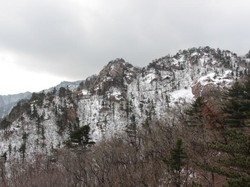 Puncak Bersalju di Negeri KPop