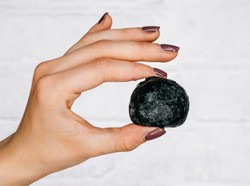 Nyamm! Kenyal Manis Mochi Es Krim Ini Berisi Espresso