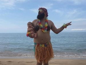 Hi hi hi! Foto Ayah dan Anak Ini Bikin Senyum-senyum Sendiri