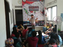 Buruh Pabrik Kayu Lapis di  Demak Mengadu ke LBH