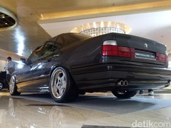 BMW Seri 5 Lintas Generasi Sambut All New BMW 5 Series