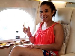 Foto Liburan Mewah Pengasuh Anak, Naik Jet Pribadi Hingga Keliling Dunia