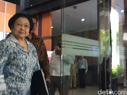 Megawati, Syafii Maarif dan Try Sutrisno Rapat di Gedung Setneg