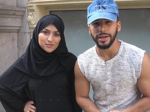 Eksperimen Sosial: Ini Reaksi Orang New York Saat Lihat Hijabers di-Bully