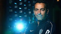 Youri Djorkaeff kini sudah berusia 50 tahun. Dia menjadi bagian timnas Prancis di Piala Dunia 1998 setelah tampil oke bersama Inter Milan. Dorkaeff saat ini sibuk dengan urusan yayasan Youri Djorkaeff Foundation. (Foto: Robert Cianflone/Getty Images)