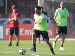 Milan Menang 4-0 di Laga Ujicoba Pertamanya