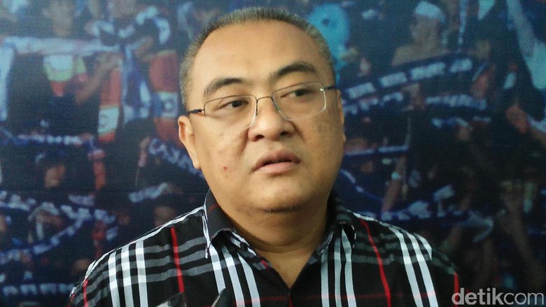 Manajer Arema FC soal Esteban Viscara dan Pelatih Baru Manajer Arema FC soal Esteban Viscara dan Pelatih Baru