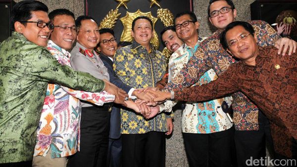 Pansus Angket KPK Temui Kapolri