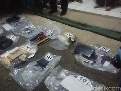 Polisi: Kelompok Teroris Agus Sempat Simpan Bom 1,5 Kg