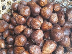 Salak Pondoh Sleman Tak Semanis Lagi Harganya