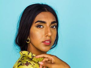Pulang Kampung, Rupi Kaur akan Promosikan Buku Puisi ke-2 di India Pulang Kampung, Rupi Kaur akan Promosikan Buku Puisi ke-2 di India