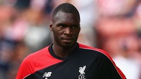 Christian Benteke menjadi salah satu pemain lain yang juga direkrut The Reds pada musim panas 2015. Liverpool menggelontorkan tak kurang dari 32,5 juta pound sterling (Rp 618 miliar) demi menebusnya dari Aston Villa. (Foto: Clive Brunskill/Getty Images)