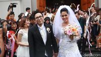 Sekarang Bertikai, Ingat Momen Mesra Ini Gracia Indri dan David NOAH?