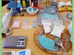 Industri Peracikan Ekstasi di Pekanbaru Digerebek Polisi