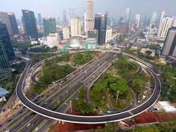 Jokowi Pamer Simpang Susun Semanggi yang Siap Operasi 17 Agustus