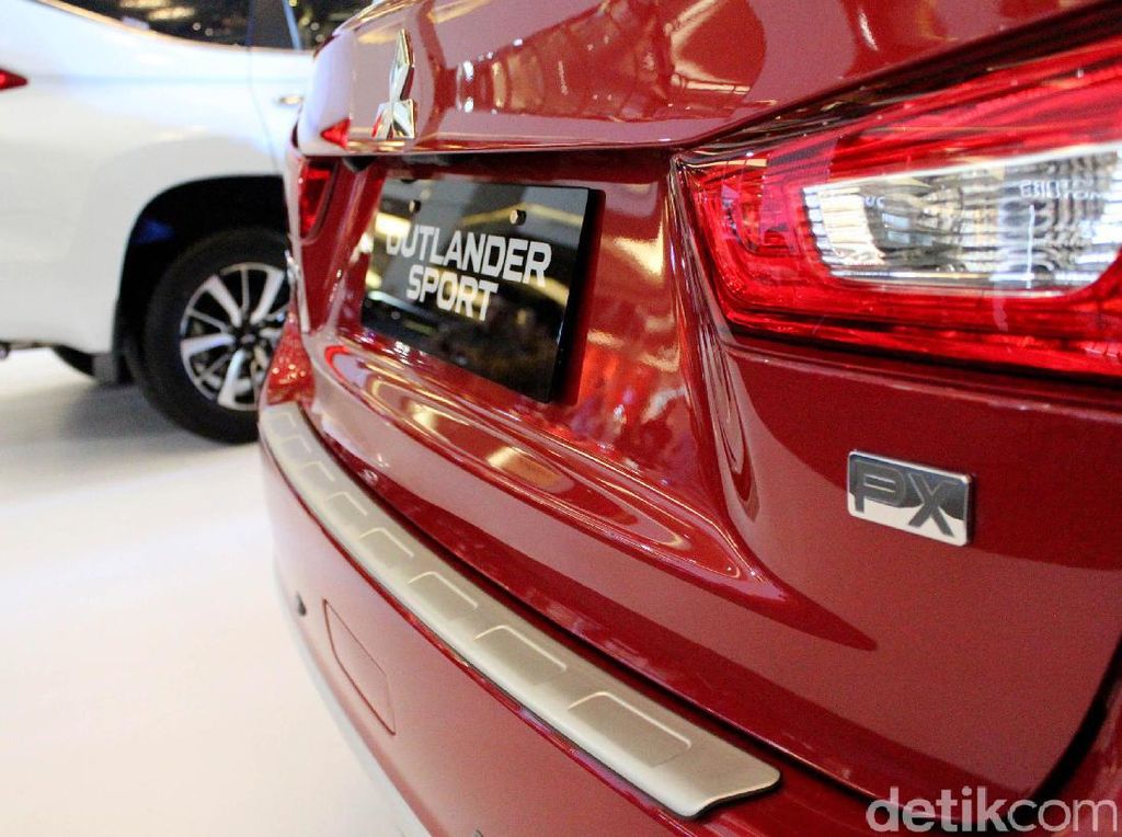 Penjualan Seret, Stok Mitsubishi Outlander Sport Menipis Penjualan Seret, Stok Mitsubishi Outlander Sport Menipis