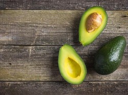 3 Cara Memilih Alpukat yang Sudah Matang