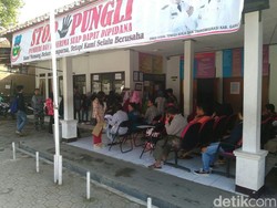 Usai Lebaran, Pencari Kerja Buru Kartu Kuning di Disnaker Garut