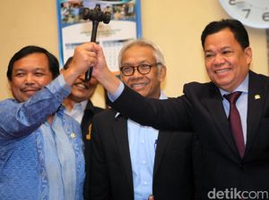 Roem Kono Gantikan Titiek Soeharto