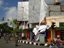 Tekan Pajak Daerah Menguap, Pemkab Trenggalek Tertibkan Reklame Liar