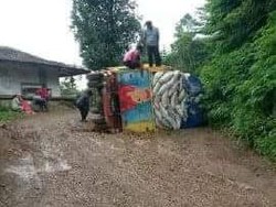 Tidak ada Perbaikan, Jalan Kecamatan Takokak Memprihatinkan