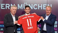 James ultah pada tanggal 12 Juli 2017. Di hari yang sama ia diperkenalkan sebagai pemain baru Bayern. (Foto: REUTERS/Andreas Gebert)