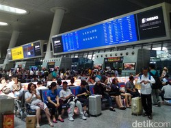 Festival Cheng Beng Momen Mudik di China Geliatkan Transportasi Massal