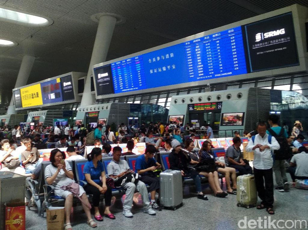 Festival Cheng Beng Momen Mudik di China Geliatkan Transportasi Massal Festival Cheng Beng Momen Mudik di China Geliatkan Transportasi Massal