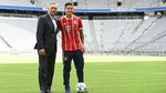 Tiup Lilin James Rodriguez di Hari Ultah nan Indah