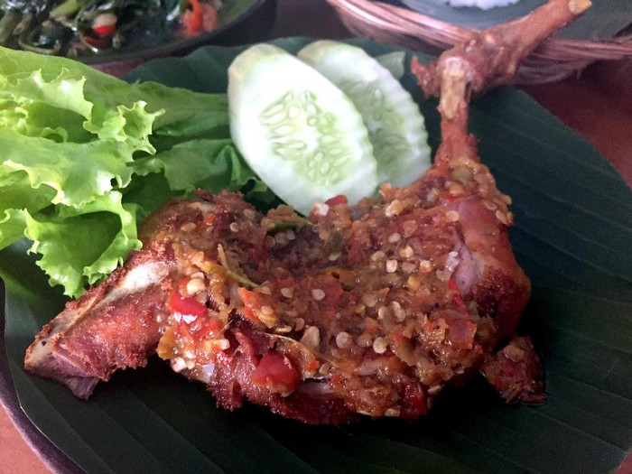 Resep Ayam Penyet, Varian Ayam Goreng Favorit/Foto: Dok. detikFood