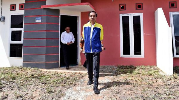 Jokowi Resmikan Rumah DP 1% di Kalimantan Timur